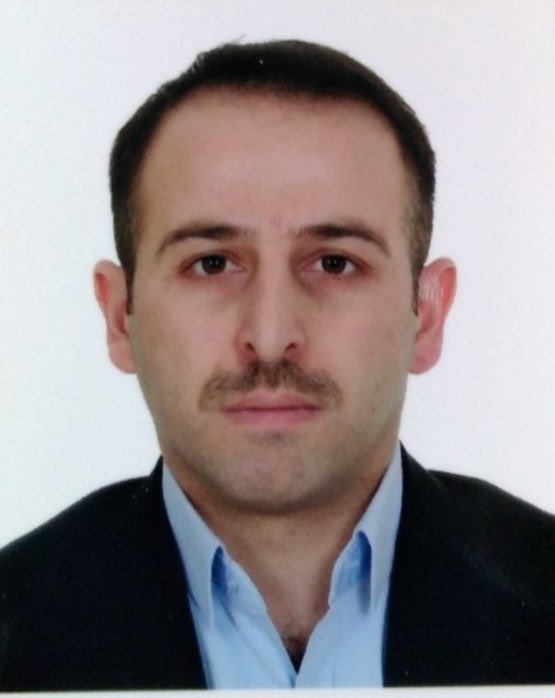TutsakBebekler's tweet photo. SAMSUN 

Büşra 4.5 yaşında. Bu minicik yaşında anne baba yokluğunu yaşad��.
Annesi evladına yeni kavuştu ama ya 19 aydır katalog suçlamalarla hasret kaldığı babası Ömer Osma?

#TürkiyeUCMönünde

@IKucukparlak
https://t.co/8DYRc17zsS