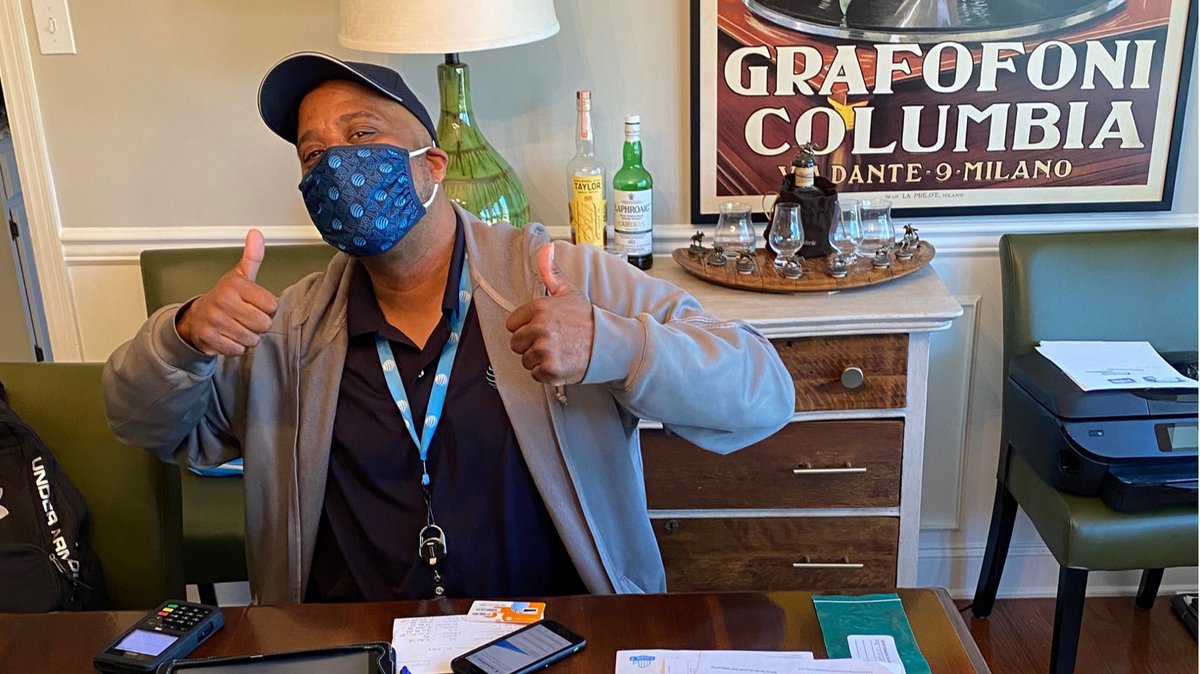 In the field with Joe closing 9 lines for one customer today. 🔥🔥🔥🔥 #cantstopwontstop is starting April off with a bang this weekend! 
@ihx_ryan @IHXOneTen <a href="/IHXEastTN/">IHX East Tennessee</a>  <a href="/SoutheastIHX/">Southeast Hustlers IHX 👑🔆</a>