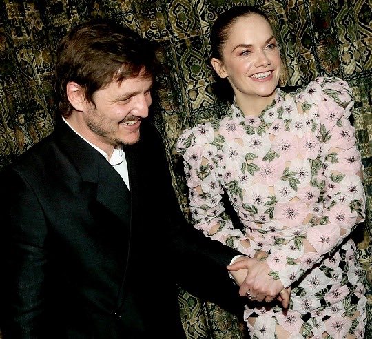 Happy birthday pedro pascal <3 