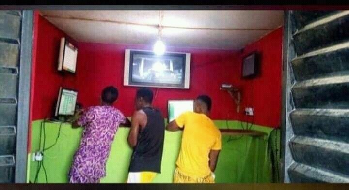 DrizzyMane07's tweet photo. A very short story!!
#EndSARS #USSD #HarassBuhariOutOfLondon || Reno || https://t.co/P7vUDxdarH