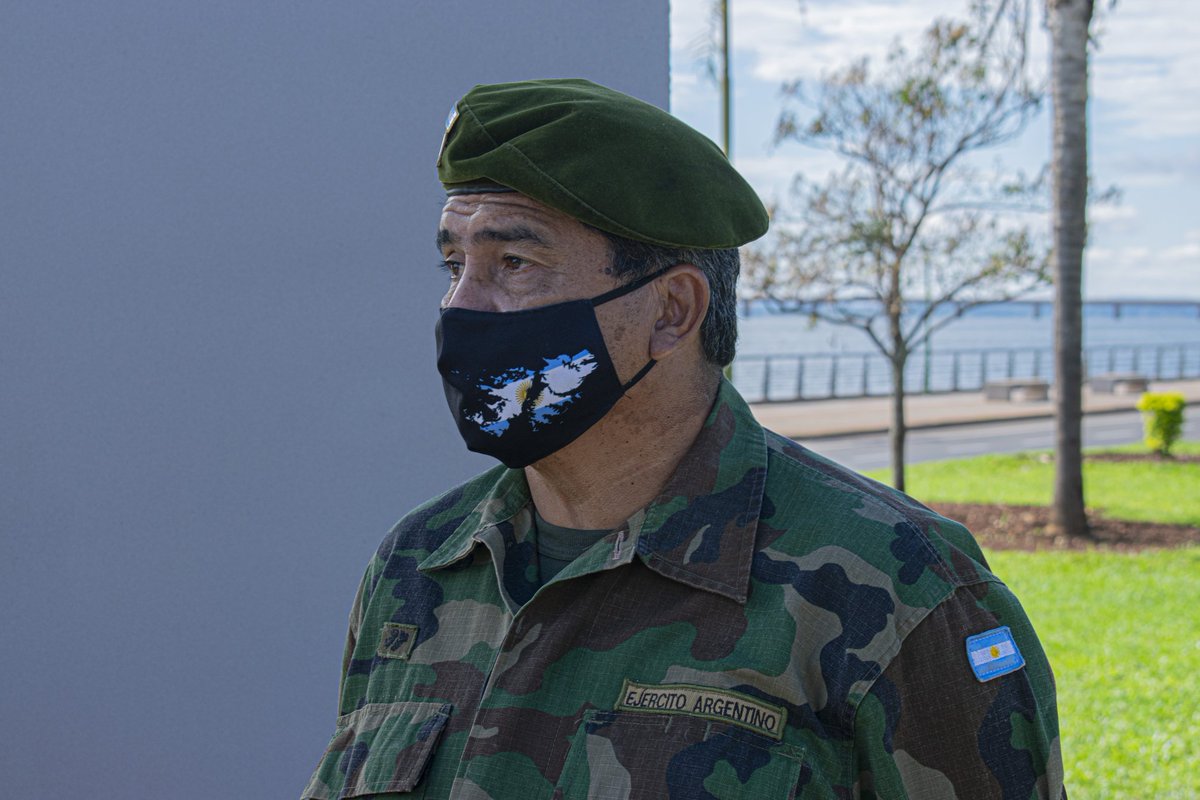 ConozcoMisiones's tweet photo. Nunca hay que olvidar a los héroes que lucharon por las Islas Malvinas. La sociedad por la cual murieron debe recordar a los caídos. Si no es así la lucha de ellos no tendrá sentido.

 🇦🇷¡Hoy y siempre las Malvinas serán Argentinas! 🇦🇷

#2deAbril #caidosyveteranosdemalvinas https://t.co/LKoDQTXkvx