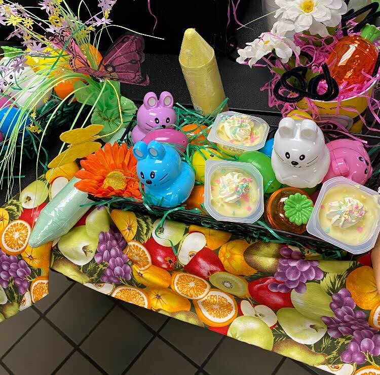 Hoppy Easter! <a href="/greystoneelem/">Greystone Elementary</a> <a href="/HooverSchools/">Hoover City Schools</a> 🐰🌸🐣 #addsomesprinkles
