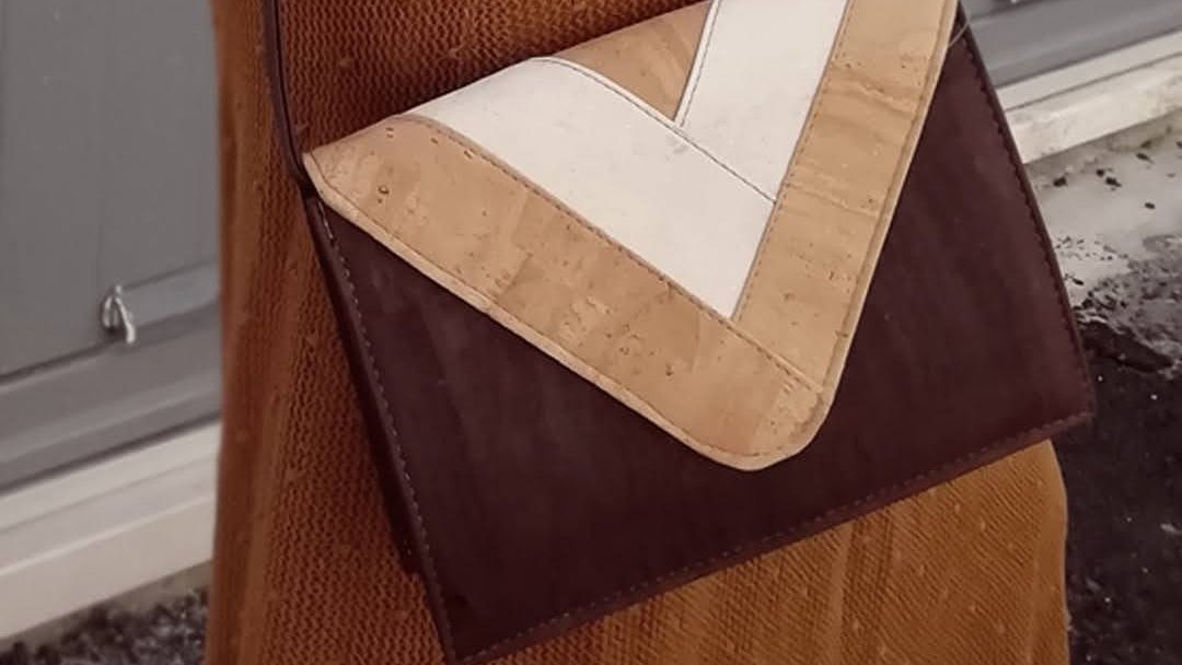 Sustainable fashion is not a trend but the future - Antonia Böhke
Explore our range of crossbody bags 💚 nature #naturelovers #carefornature #lovenature #environment #loveenvironment #positivethinking #positivevibes #love #ethicalbrand #environmentalfriendly