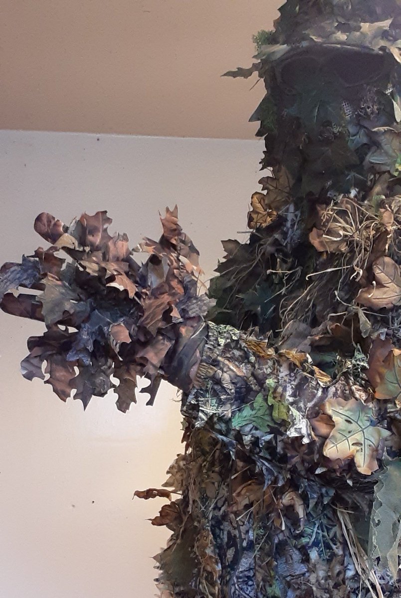 the_sarge1984's tweet photo. Jacket, hat, goggles and gloves.
It's all coming together now.
#Airsoft
#Leafsuit 
#ghillie https://t.co/UT73o7l0iV