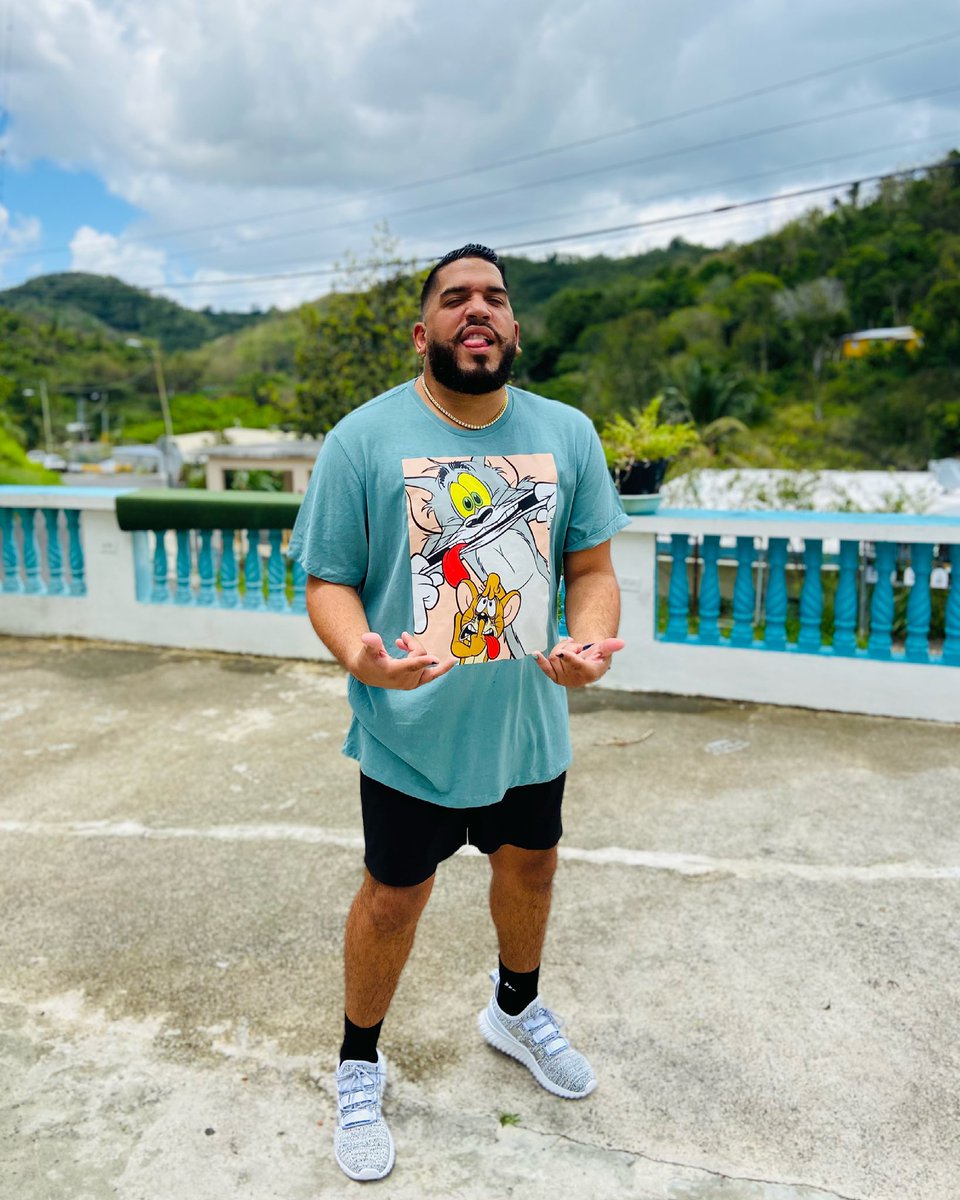 Luiiky93's tweet photo. “Que mi cuerpo cumpla 100 años, que de los años de mi alma me encargo yo”
#Son28NaMa’
#BendicionesPaToElMundo
#TomYJerry
#FlowWichi
🍻🎂 https://t.co/1ziMzmazmp