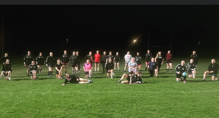 75Budge's tweet image. Didn’t really realise how much  I’ve missed this crazy bunch until we went back to training!! #imhavingalovelytime #gettingthegangbacktogether