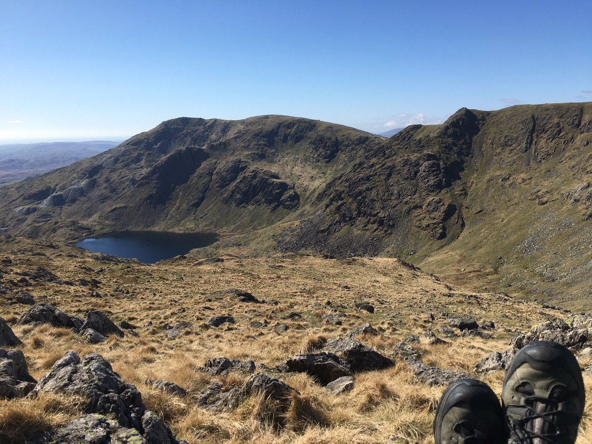 cooldivingdude's tweet photo. Black Sails is such a nice place to stop for a quick break and a brew. Watching all the walkers traversing between Coniston old man, Brim Fell, Great How Crags and Swirl How in the sunshine #LakeDistrict #lakedistrictnp #conistonfells https://t.co/FEkn1WawZV