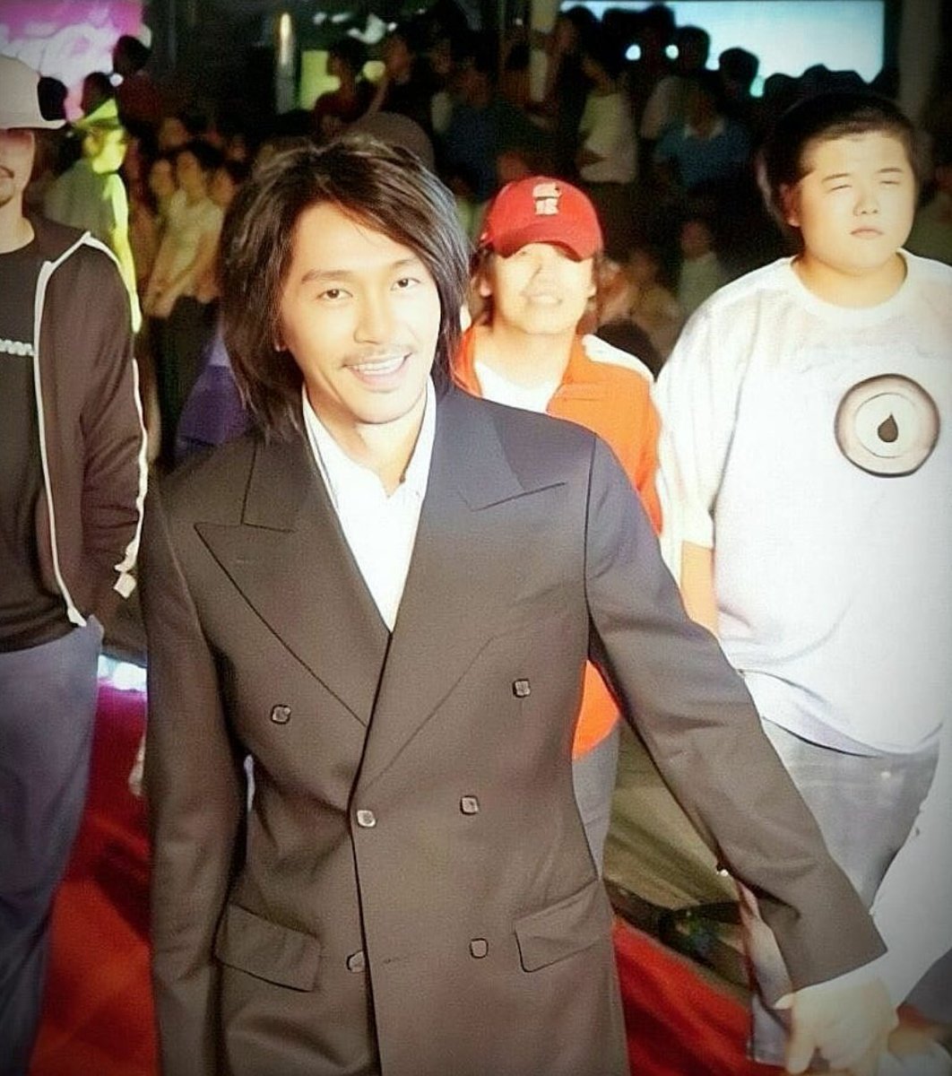 주성치가 금상장 남우주연상 후보 올랐던 작품들 도성, 도학위룡, 심사관, 007북경특급, 서유기선리기연, 소림축구(수상), 쿵푸허슬 코믹 영화는...