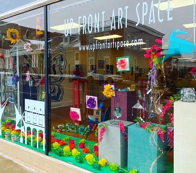 upfrontartspace's tweet photo. We had so much fun decorating our window for "Bloom Where You Are Planted"
#bloomwhereyouareplanted #upfrontartspace #dtcf #cuyahogafallsartgallery #cuyahogafallscustomframeshop #cuyahogafalls #shoplocal https://t.co/vswSjkLv5g