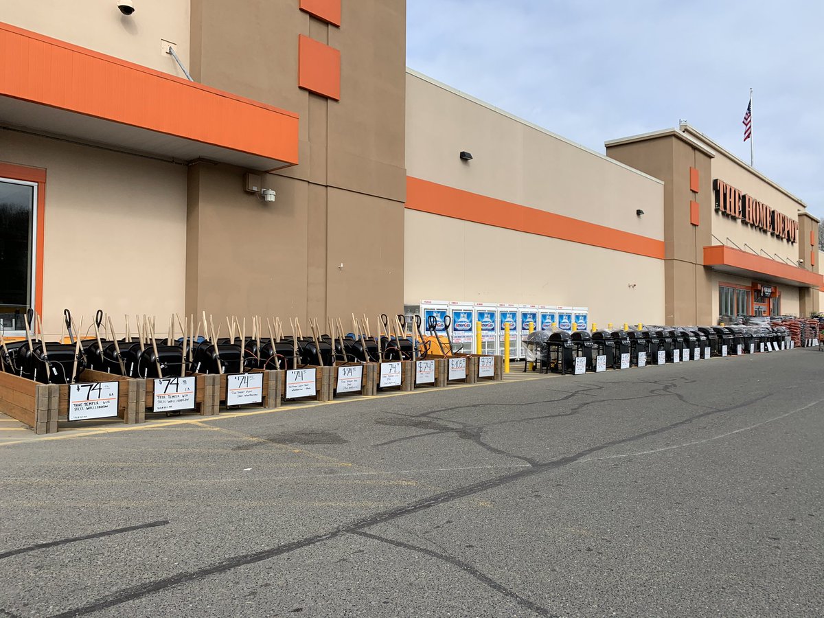 Jon Peters tweet media