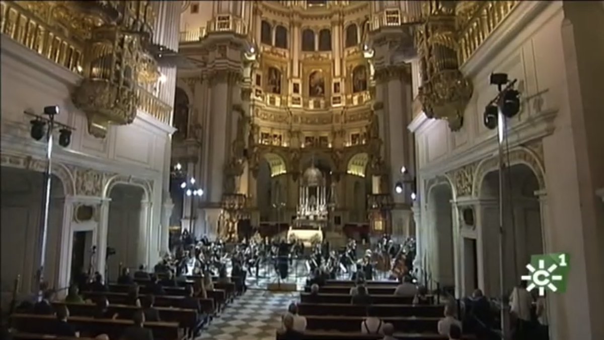 El proyecto #24siete de <a href="/DiocesisMalaga/">Diócesis de Málaga</a> aúna música y solidaridad. Puedes conocerlo en este reportaje que emitimos recientemente en <a href="/canalsur/">CanalSur</a> 📺 m.youtube.com/watch?v=yDD2vT… <a href="/caritas_malaga/">Cáritas Málaga</a>