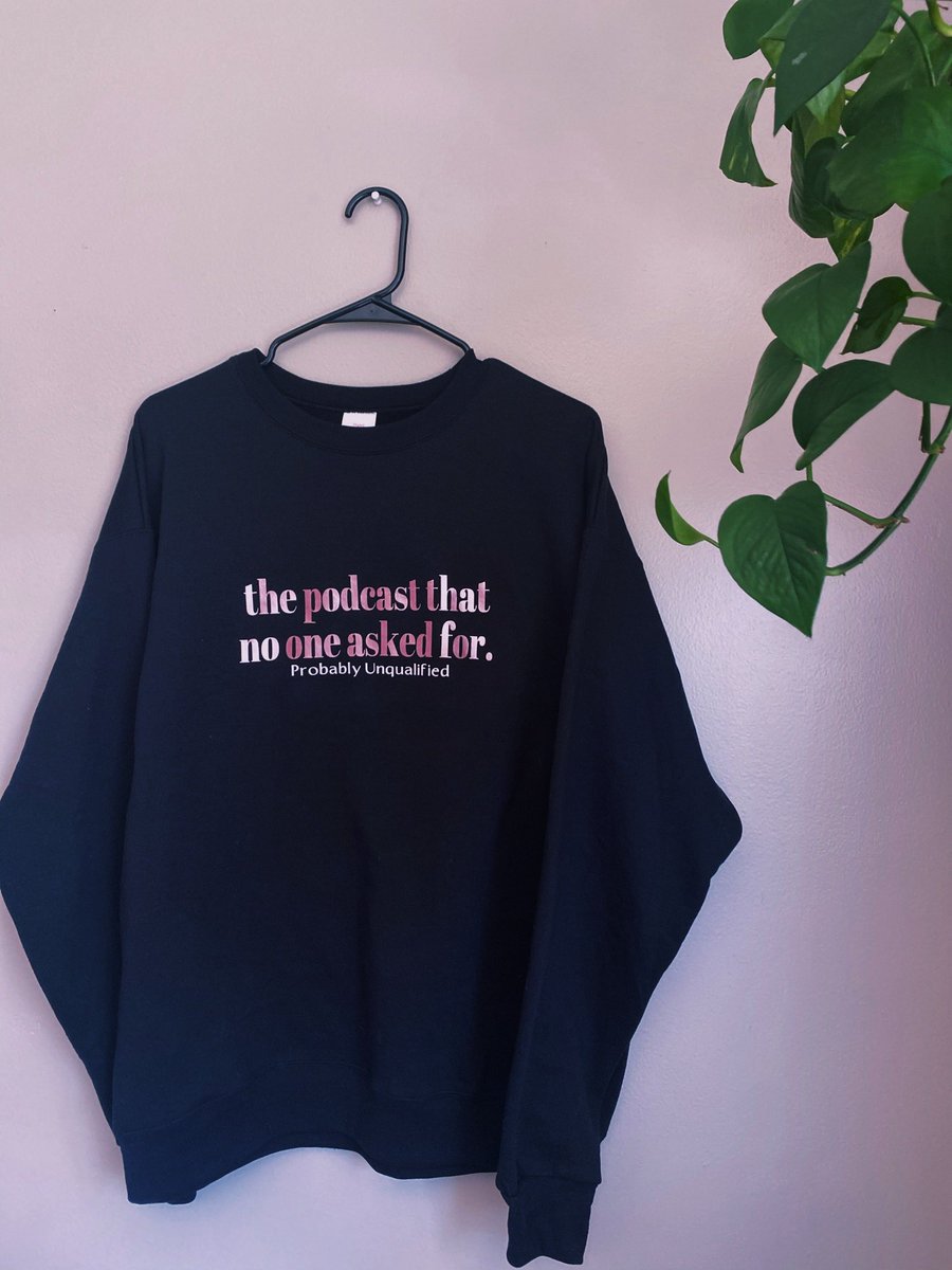 probunqualified's tweet photo. T-shirts:
$15 
Sweatshirts:
No One Asked For This $25 
Unqualified University $32 

Payment options: 
Cashapp: $probablyunqualified 
Venmo: @ mariyah-giles
Apple Pay: DM for number 

Don’t hesitate to DM us with any questions you may have regarding our first merch drop 🤩 https://t.co/s0KsWC1iHb
