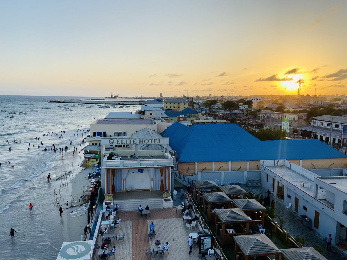 NasraBashiir's tweet photo. Lido beach in Mogadishu, Somalia https://t.co/LTM9XFD333