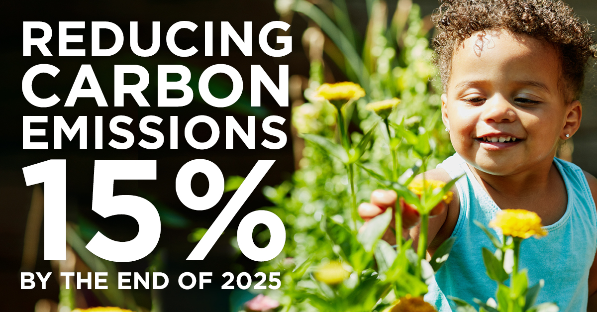 Aramark's tweet image. In celebration of #EarthMonth, we’re highlighting our recent pledge to reduce our greenhouse gas emissions 15% by the end of 2025. Learn more about our commitment in our latest #MakingOurMarkBlog: bddy.me/2QQHyhl  #AramarkBeWellDoWell