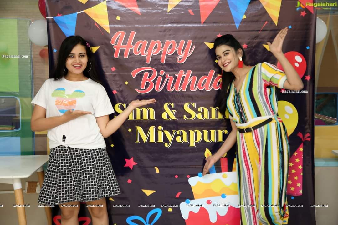 Ragalahari's tweet photo. SIM & SAM's Party & Play-Town for Kids Launch at Madinaguda
https://t.co/UmDbtEEg8D
#SimSam #PlayTown #Ragalahari #kidszone https://t.co/CAe8t5BSqv