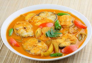 INDIAN KERALA FISH CURRY

A quick &amp; easy fish soup with a robust, aromatic blend of spices, loads of fresh herbs, coconut milk, &amp; a big splash of lemon juice. The best way to bring Indian flavors to your kitchen for dinner.

fiverr.com/s2/ea8a8a0d80?…