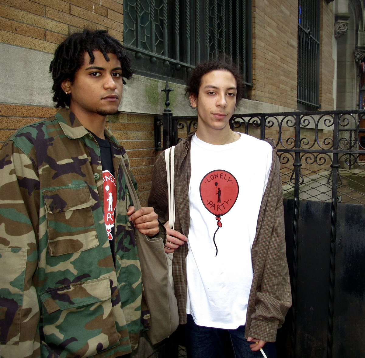 lonelyparty2000's tweet photo. NY Times 📰 https://t.co/krpcrESuKZ