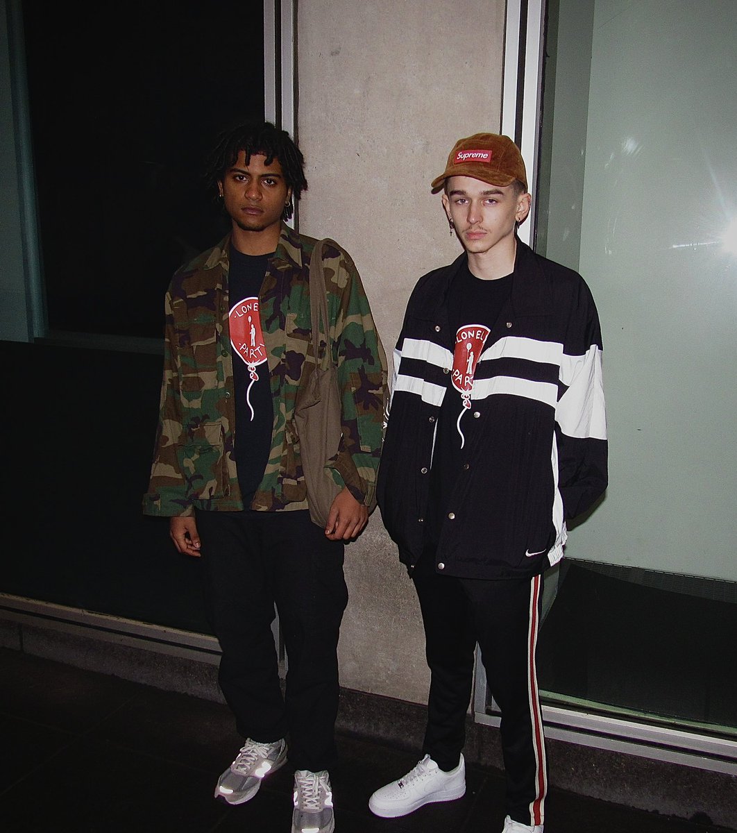 lonelyparty2000's tweet photo. NY Times 📰 https://t.co/krpcrESuKZ