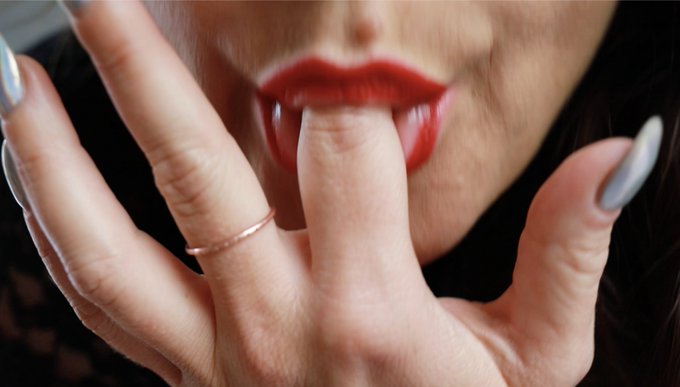 I'm trying something new...I'm releasing some of my content as NFTs. This gives you the chance to support<a href="/tag/nomakeup"class="tags"><span>#nomakeup</span></a><a href="/tag/pussy"class="tags"><span>#pussy</span></a><a href="/tag/boobs"class="tags"><span>#boobs</span></a>