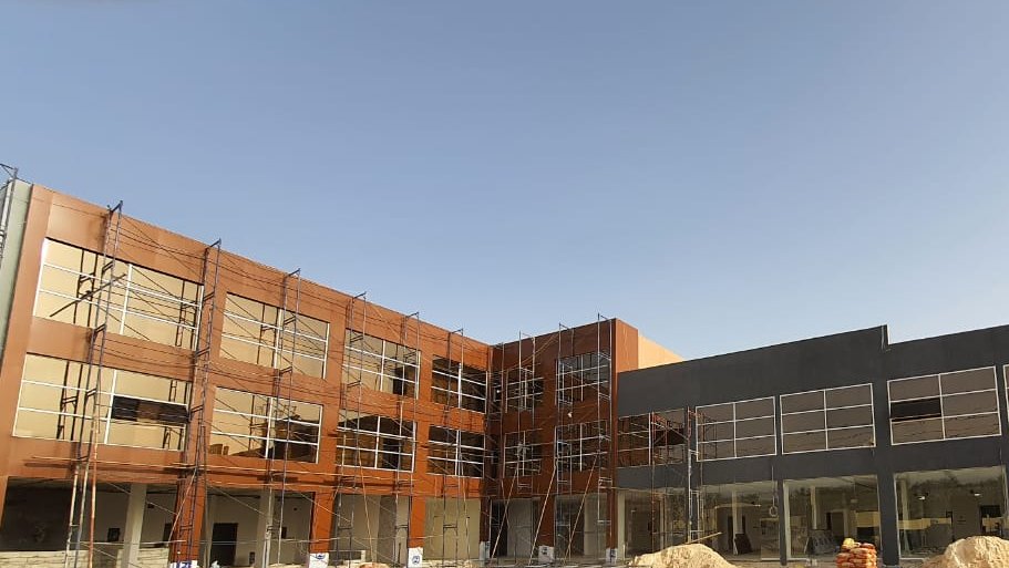 HrmSqr's tweet photo. في المراحل الاخيرة من تنفيذ الواجهات لمشروع #حريملاء_سكوير ... 
#حريملاء https://t.co/ERPS3mzLwY