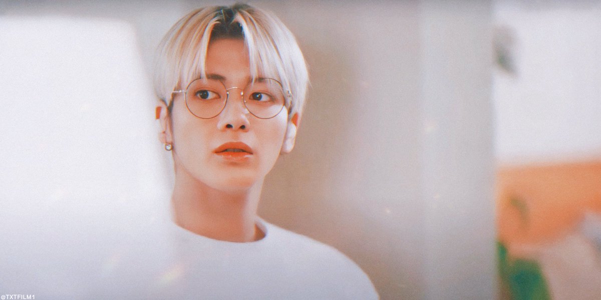 tetesoobin's tweet photo. @TXT_bighit Obrigado e te amo muito ๐ฟ๐๐ง
TXT MOOD DIARY PLAYLIST
#IWantToDoSomethingDifferent
#TXT_MoodDiary #ํํ #TOMORROW_X_TOGETHER
#ํฌ๋ชจ๋ก์ฐ๋ฐ์ดํฌ๊ฒ๋ #TXT https://t.co/V4QhJ6Eg9e