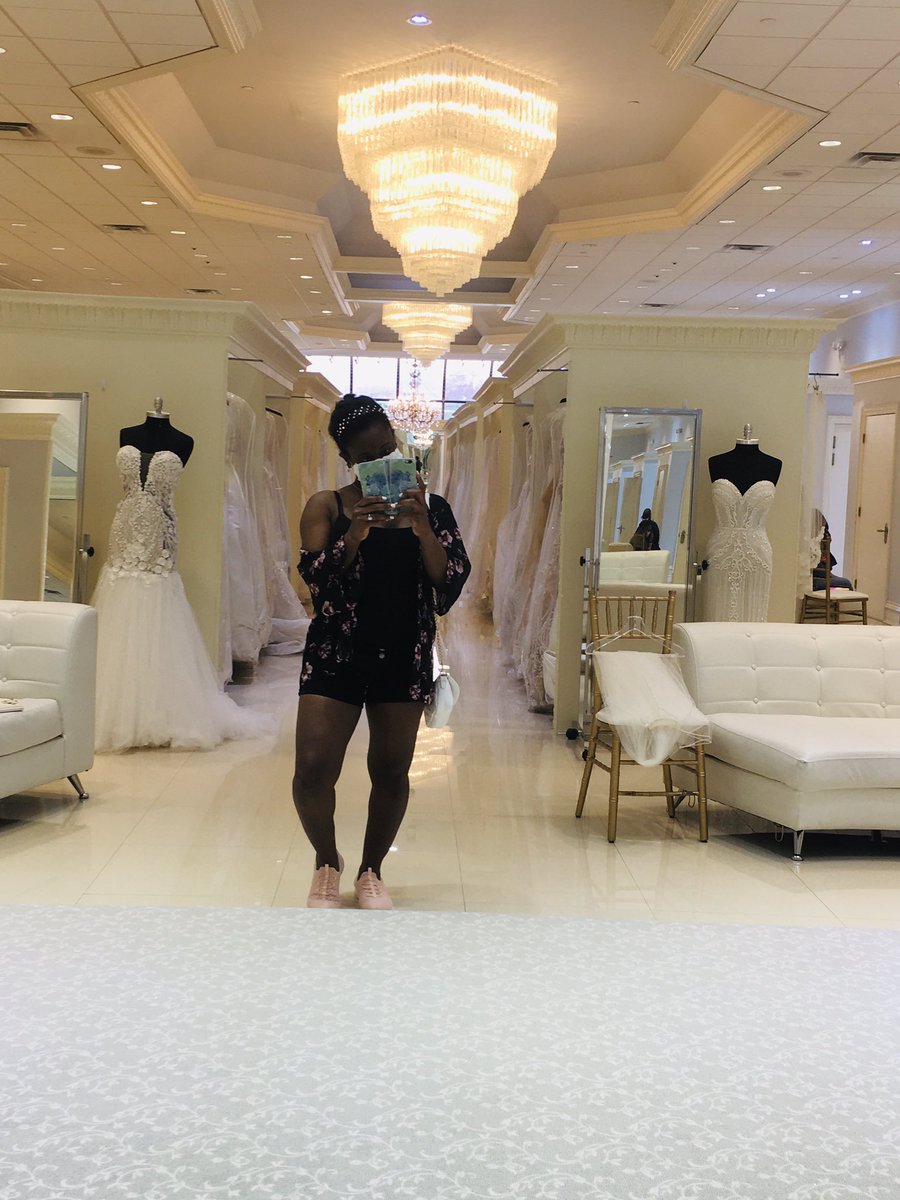 bayoudutchess's tweet photo. Ya girlโs about to say yes to the dress. Wish me luck! #navygf #navywife #navygirlfriend #militarywife #milso https://t.co/KqZRmK0EEH