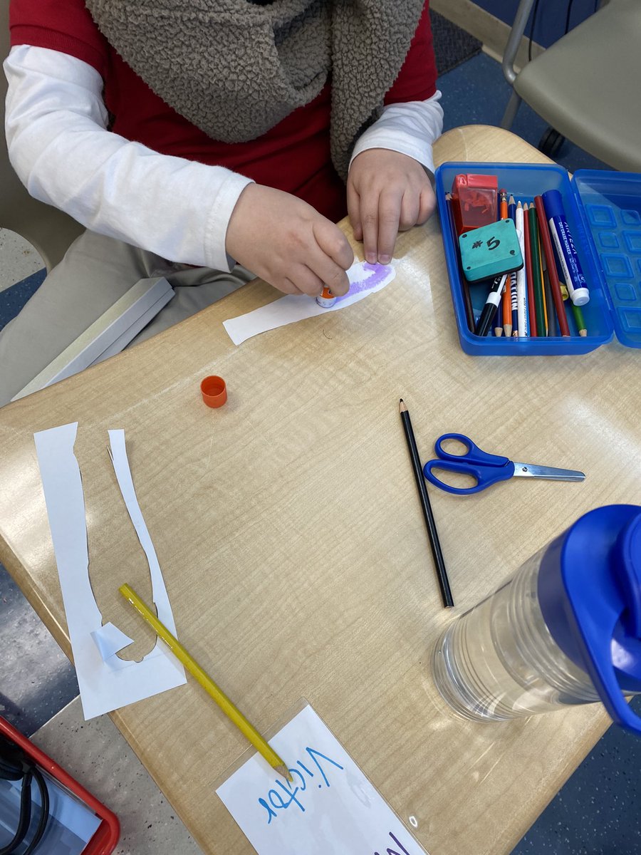 MsRobinGriffin's tweet photo. Proud of my @SilvertonSchool 6th graders! We’ve spent the week learning all about mummies, sarcophagi, and Egyptian burial techniques. All culminated in a super fun project where students made their own! #iamcps @IamCPS https://t.co/NsopUK9jVM