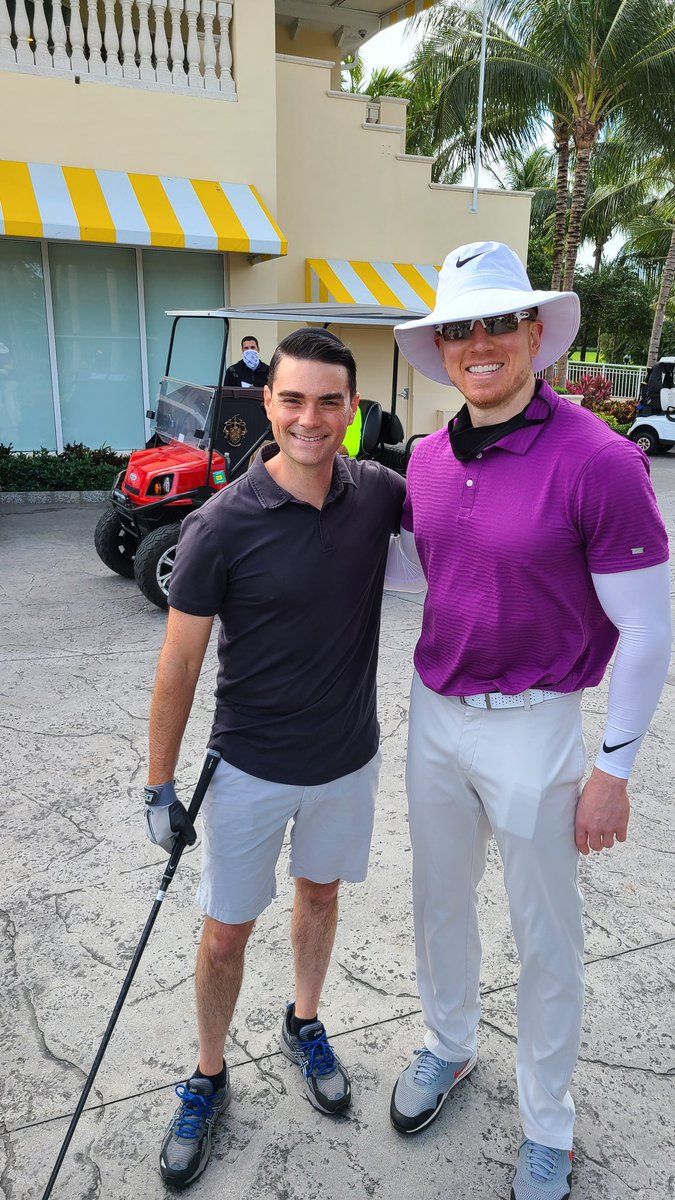 ✅ score one billion
✅ hit a bomb
✅ meet a celeb

Successful day at the #BlueMonster
