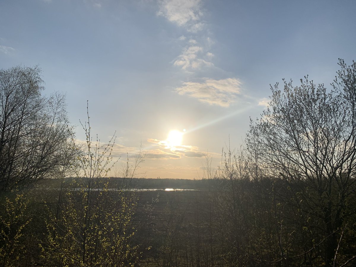 helslacy's tweet photo. Friday five k in the bag & a PB 🥳 Ahhh feeling better now ✨#running #runforthegains #CheshireRunners https://t.co/Ksi7Y0R5aU