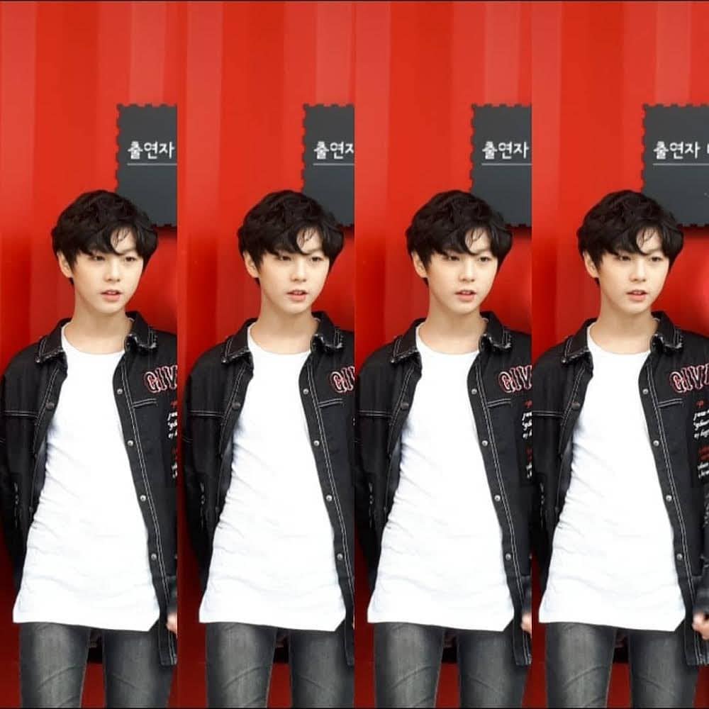 pledisboys_py's tweet image. [INFO📰]

Kim Seungkyun pasó la ronda final de audiciones de Pledis en enero de 2019. ¡Es un estudiante de cursos de canto de la Academia BornStar, donde idols de grupos como GOT7, IOI, LOONA, INFINITE y Aespa también asistieron antes de firmar!

#pledis #pledisboys #trainees