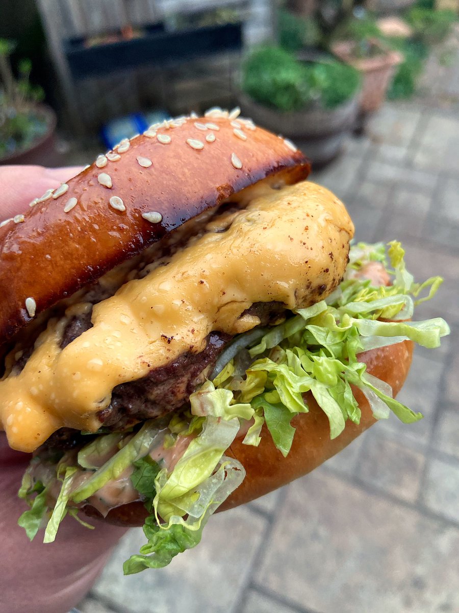 Aged beef n plastic cheese 

<a href="/MeatMattersltd/">MeatMatters</a> @nothingbutbbq