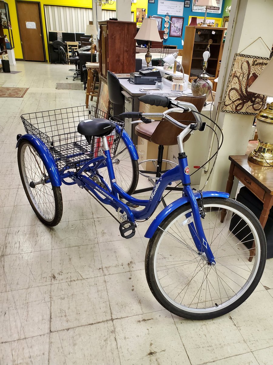 ClinchriverHFH's tweet photo. Very cool #schwinn Meridian Trike. $300.00. Pickup only at the Oak Ridge Restore. It's a beauty! https://t.co/JCEZLmQD5j