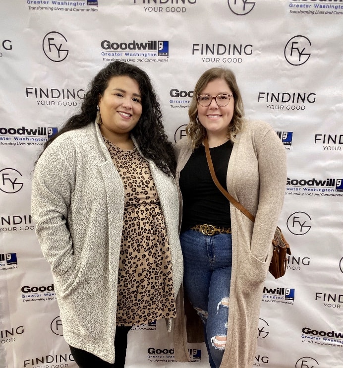 Plus Size Vintage &amp; Thrift Shops You Need to Follow bit.ly/3qWRX8a by <a href="/MayraTweeets/">Mayra Y. Mejia (She/Her)</a>