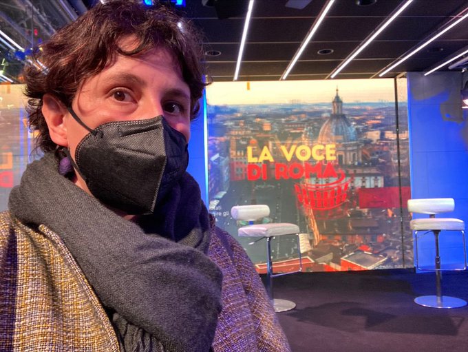 Dalle 21 in diretta su NSL TV. Parleremo di , la nostra città, e di attualità politica. Sul ca....