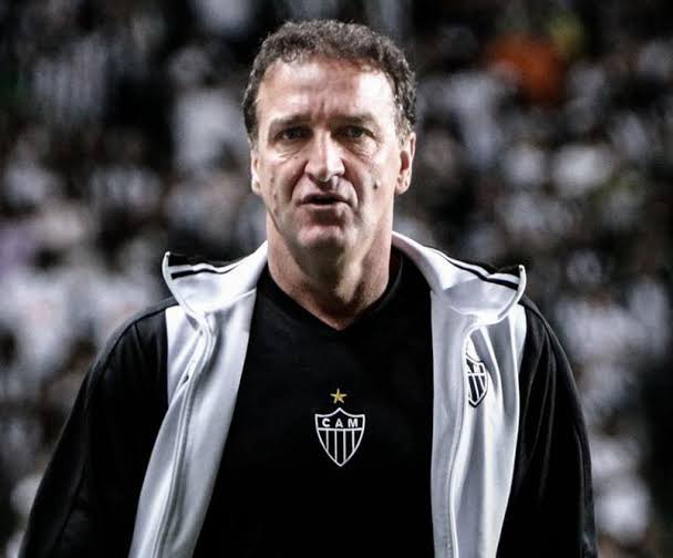 futebol_info's tweet photo. ⚠️ Atlético-MG mira a contratação do volante Tchê Tchê, do São Paulo. Indicação do técnico Cuca.

🗞 Rádio Itatiaia https://t.co/EtK3DKDsP6