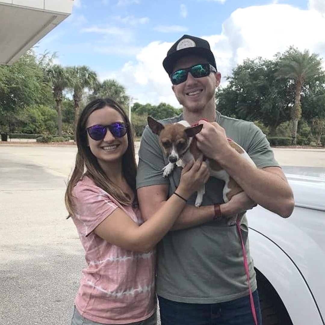 resqpups's tweet photo. #FlashbackFriday

Flackback to last weekend. Happy days ahead for Essie! Here she is with her new delighted family, who is already in love. She'll have an active family who works at home, a playful furry brother and a big fenced yard. https://t.co/65OrxsEH2S