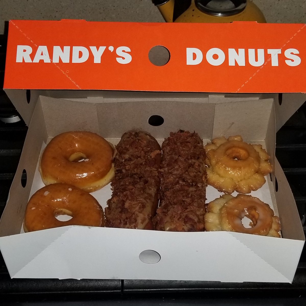 Further to my previous tweet...#DukeOfHastings 😩