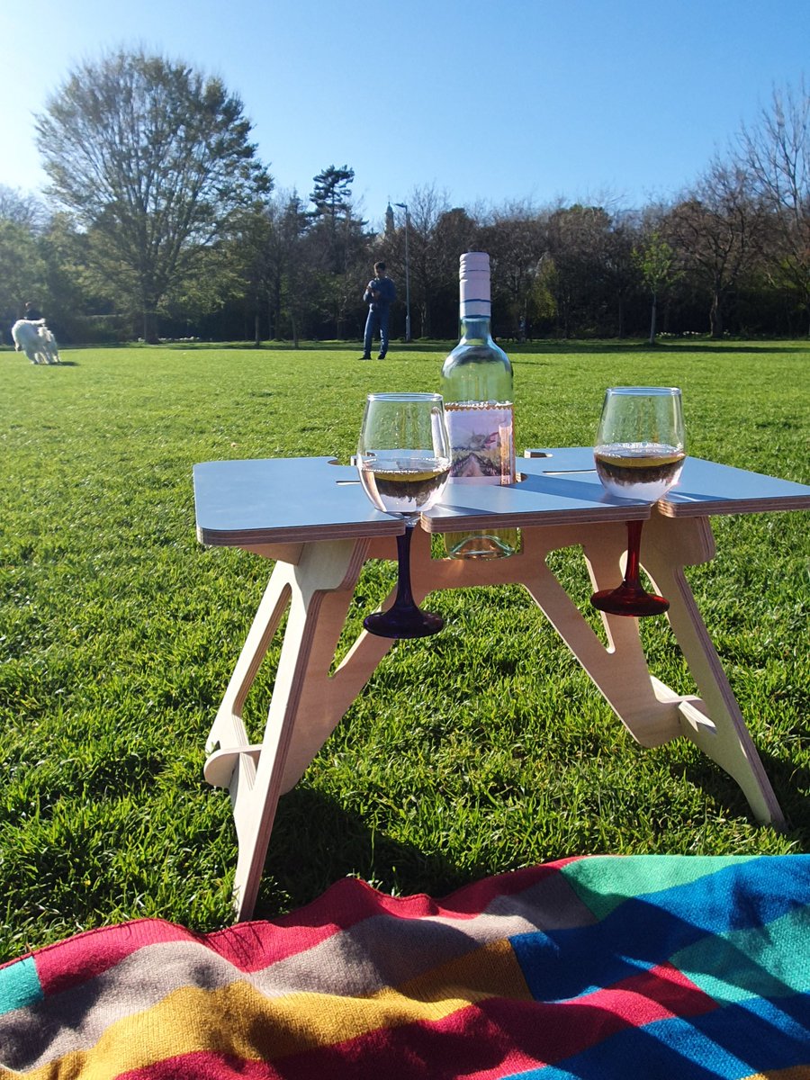 Portable picnic tables are the new puppies when it comes to park conversation starters <a href="/FlyingElephantP/">Flying Elephant Productions</a> @hanno1991