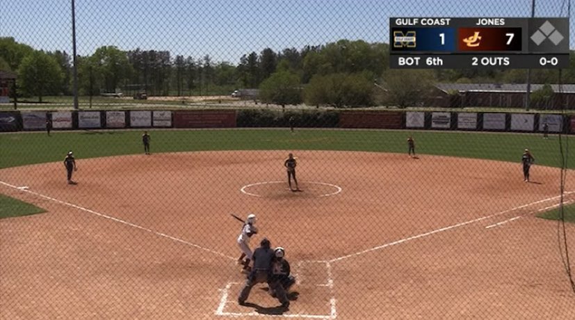 britt_lauren4's tweet photo. cheering on all my girls today...but as always, Go Cats Go!! #JCBaby @JC_BobcatsSB @hannahree24 @sarahbrannan28 #MayceeKnight https://t.co/uq4KIxLflp