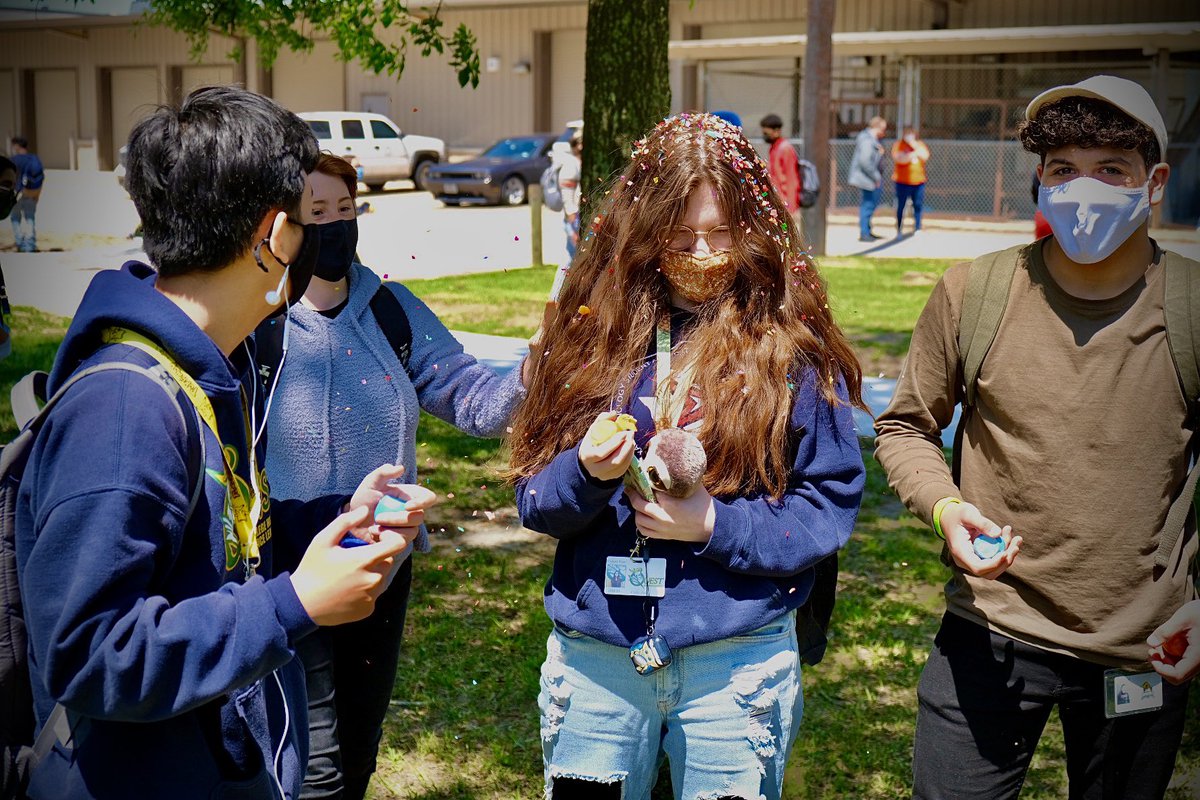 RodriguezQuest's tweet photo. The Great Quest Egg Hunt 2021
@HumbleISD_QECHS https://t.co/qi4Sn3Ce6M