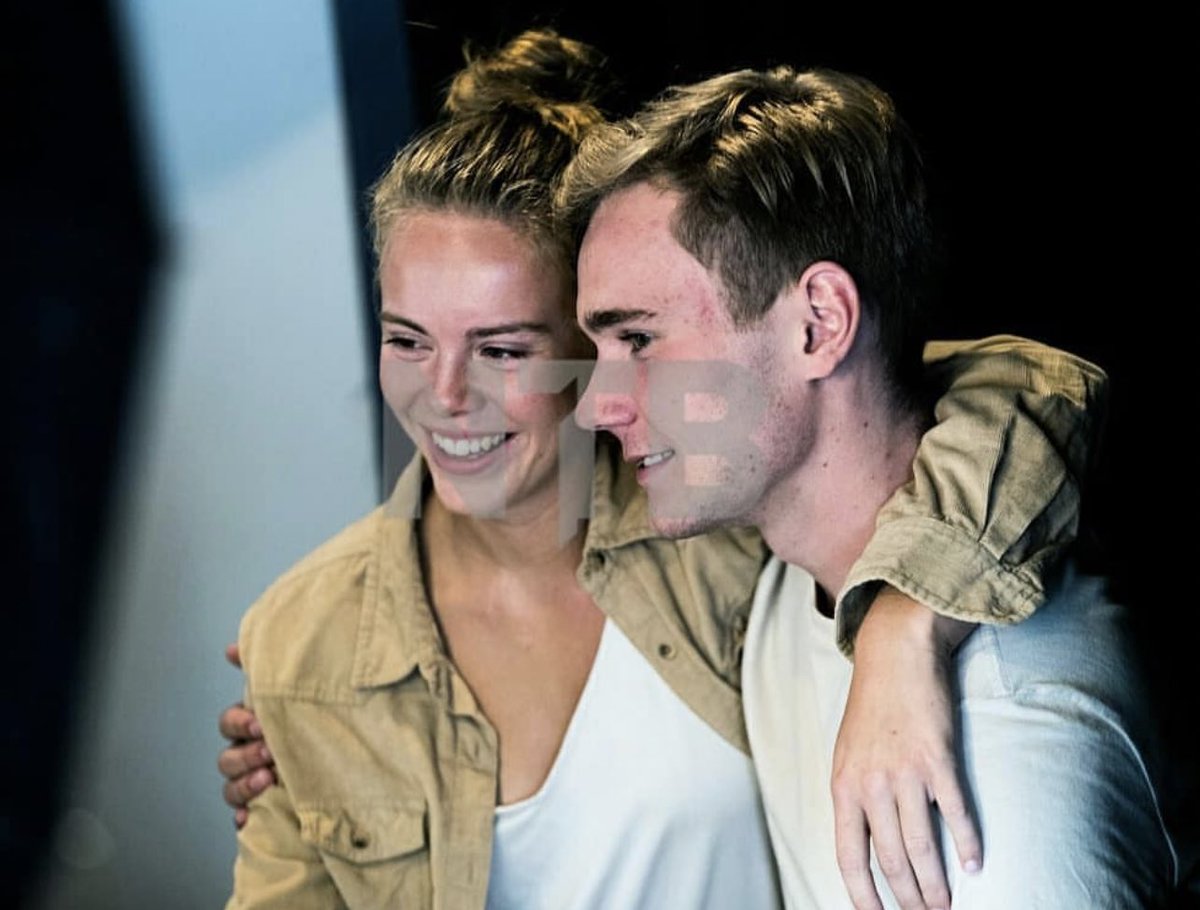 Herefortarjei's tweet photo. MY HEART CANT HANDLE THIS https://t.co/ZJrtZb5Tla