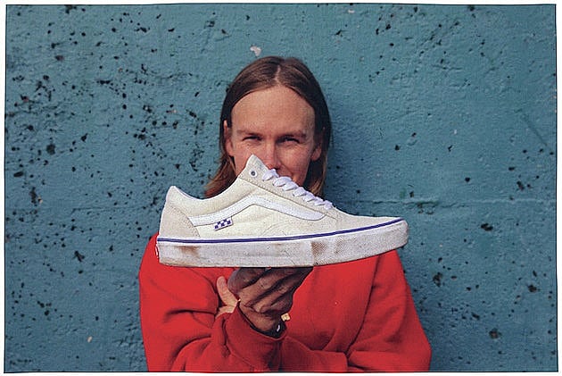 MisTillas's tweet photo. Cinco modelos icónicos de la marca se actualizan para subirse a la tabla.

Conoce aquí la línea Vans Skate Classics que incluye siluetas renovadas:
https://t.co/8JHMDHm8za https://t.co/WuvdvpYAvQ