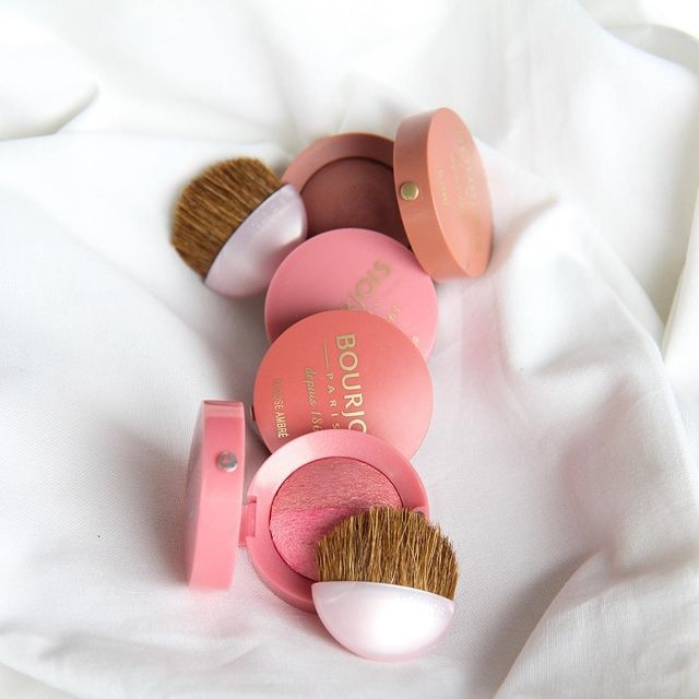 BeautepriveeEsp's tweet photo. ¡@Bourjoisparis 💘 llega a nuestra web con más de 50 novedades!🙌⁠
⁠
¡No te quedes sin tu iluminador, tu máscara de pestañas o tu base de maquillaje! ✨⁠
⁠⁠
#bourjoisparis #makeup #beauty #beauteprivee #ventaflash⁠ https://t.co/bEsSRZC9fY