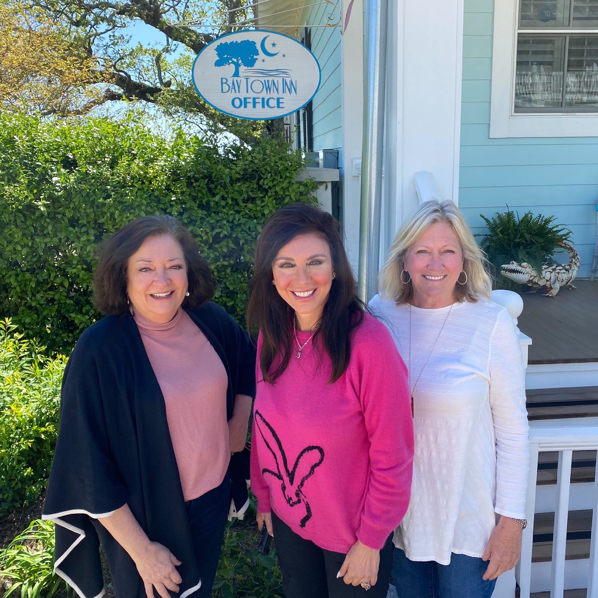 HancockChamber's tweet photo. Thanks to @megfarrisWWL for visiting Bay St. Louis today! Tune into @WWLTV tonight at 5 and 6 to watch her story! #hancockstrong https://t.co/OobE91CkUU