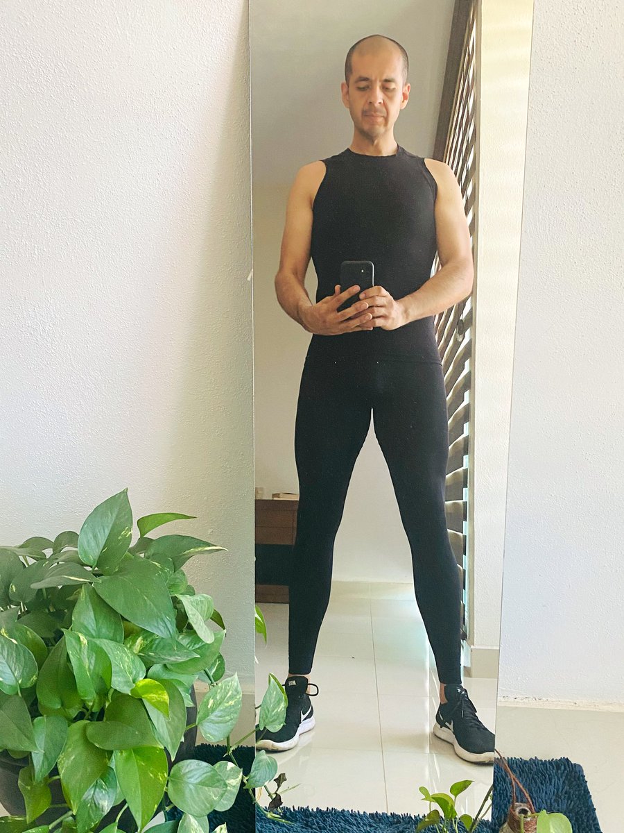 VICK0204's tweet photo. V I E R N E S 💪🏻
#cardio #cardioworkout #cardiohit #rutine #exercisemotivation #exerciseroutine #bodybuilding #bodytransformation #bodyfitness https://t.co/UDcaE95BkB
