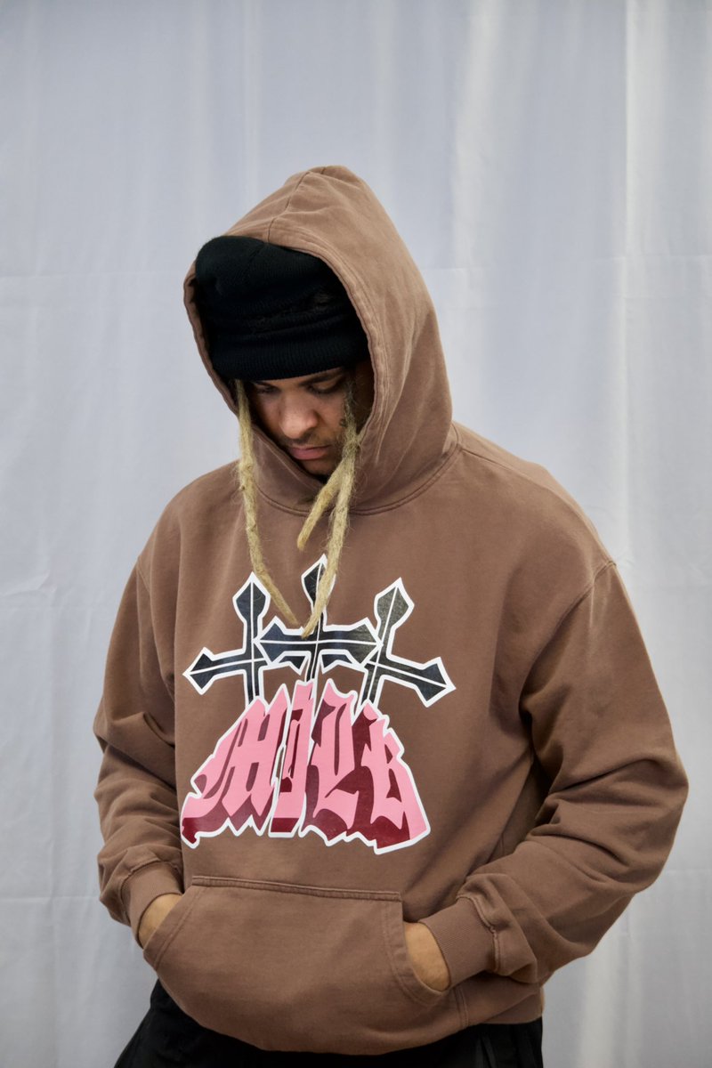 MORE_MILKK's tweet photo. SPRING COLLECTION 1 DROPPING TOMORROW @ 11AM PST https://t.co/vBZFIhtHBQ