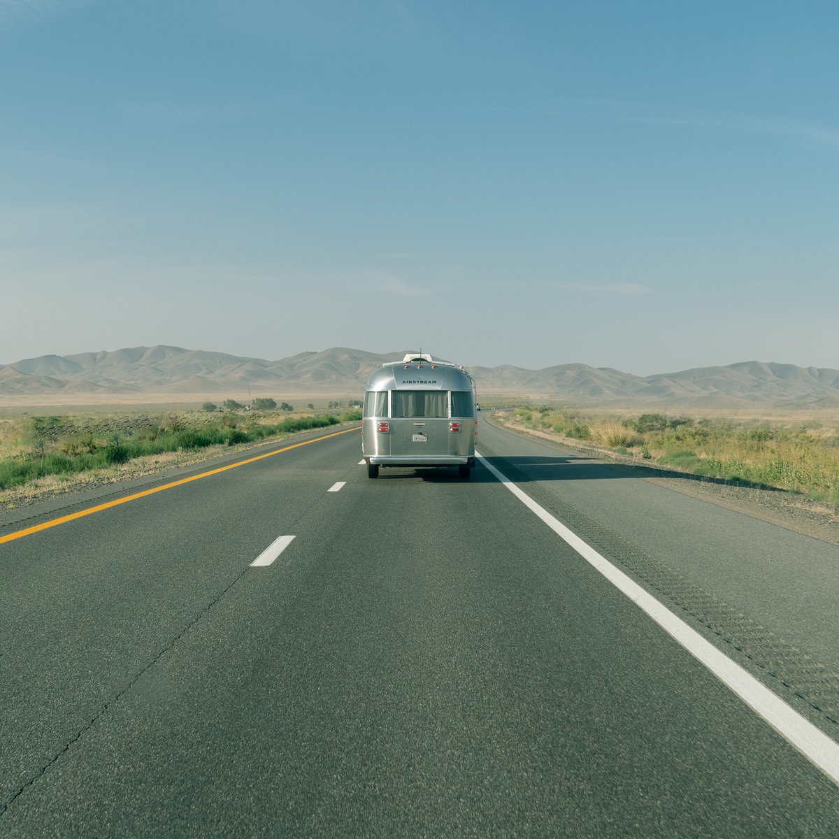 RuckifyRV's tweet photo. Ready for your road trip around Canada?

The beautiful landscapes of this country always take our breath away!

Get your road trip started and explore RV rentals available in your area: https://t.co/WZXw8YjY89 https://t.co/26HE6WShsV