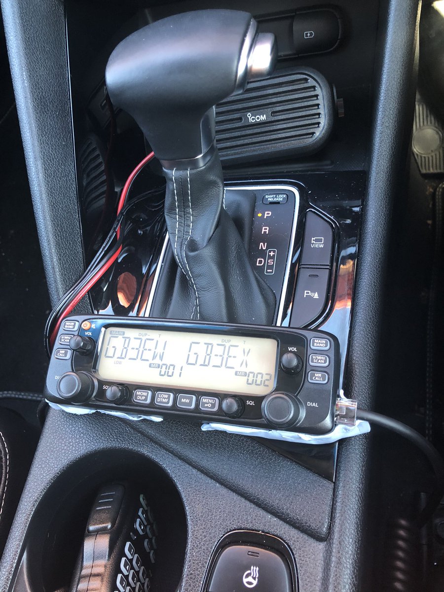 sladestevens96's tweet image. There’s always a simpler solution! Icom head “installed” today! Everything is working nicely! #hamr #icom #raynet