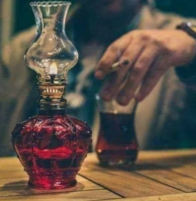 Gitmeyi Kafaya Koymuş Birini
Vazgeçirmek İçin Bir ŞİİR Yeter miydi?..

(Tuna Kiremitçi)...