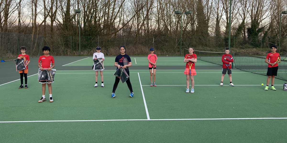 TennisLancs's tweet photo. The #RedRoseChallenge resumed tonight with Team @NealSkupski now leading the overall series after a 8-5 win against Team Jane O'Donoghue as our 12 & Under's took to the court tonight. Well done to all the players! 🎾🌹 https://t.co/BQrcBx6kAd